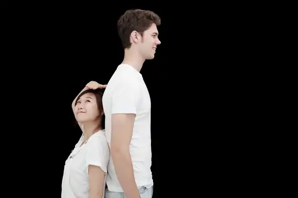 تعبیر خواب دختر قد کوتاه + برای مرد و زن متاهل و پسر و دختر مجرد