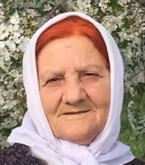 تعبیر خواب پیرزن مو قرمز + برای مرد و زن متاهل و پسر و دختر مجرد
