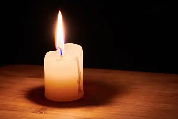 تعبیر خواب شمع روشن + برای مرد و زن متاهل و پسر و دختر مجرد