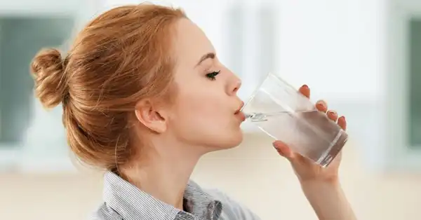 تعبیر خواب آب خوردن برای زن متاهل + برای مرد و زن متاهل و پسر و دختر مجرد