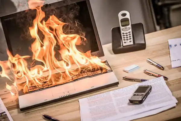 تعبیر خواب آتش سوزی محل کار + برای مرد و زن متاهل و پسر و دختر مجرد
