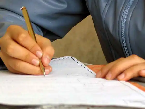 تعبیر خواب امتحان دادن ابن سیرین + برای مرد و زن متاهل و پسر و دختر مجرد