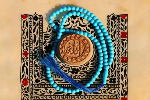 تعبیر خواب مهر نماز برای زن متاهل + برای مرد و زن متاهل و پسر و دختر مجرد