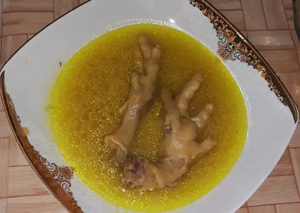 تعبیر خواب پای مرغ + برای مرد و زن متاهل و پسر و دختر مجرد