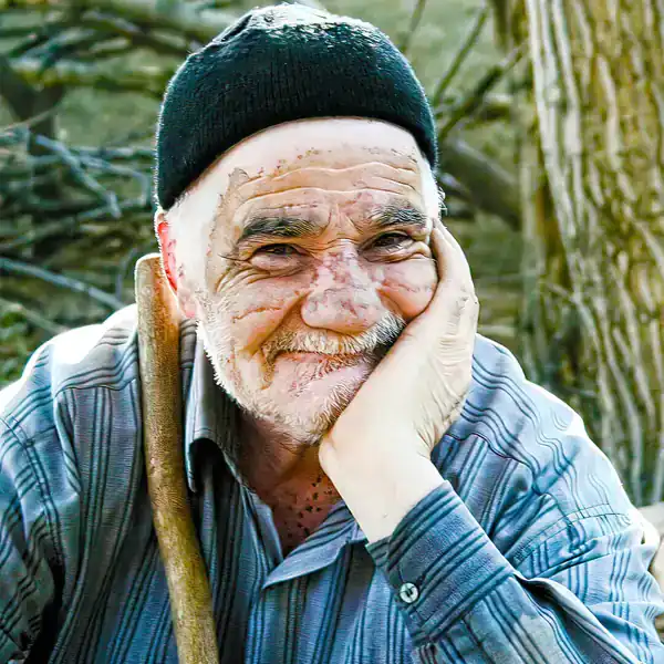 تعبیر خواب پیرمرد غریبه برای زن متاهل + برای مرد و زن متاهل و پسر و دختر مجرد