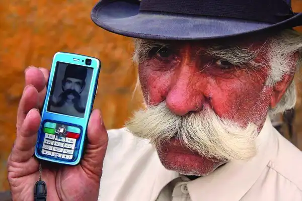 تعبیر خواب پیرمرد غریبه مزاحم + برای مرد و زن متاهل و پسر و دختر مجرد