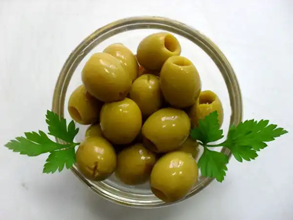تعبیر خواب زیتون طلایی + برای مرد و زن متاهل و پسر و دختر مجرد