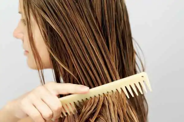 تعبیر خواب شانه برای زن متاهل + برای مرد و زن متاهل و پسر و دختر مجرد