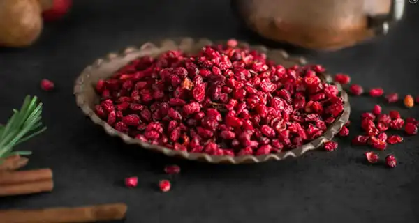 تعبیر خواب زرشک برای زن متاهل + برای مرد و زن متاهل و پسر و دختر مجرد