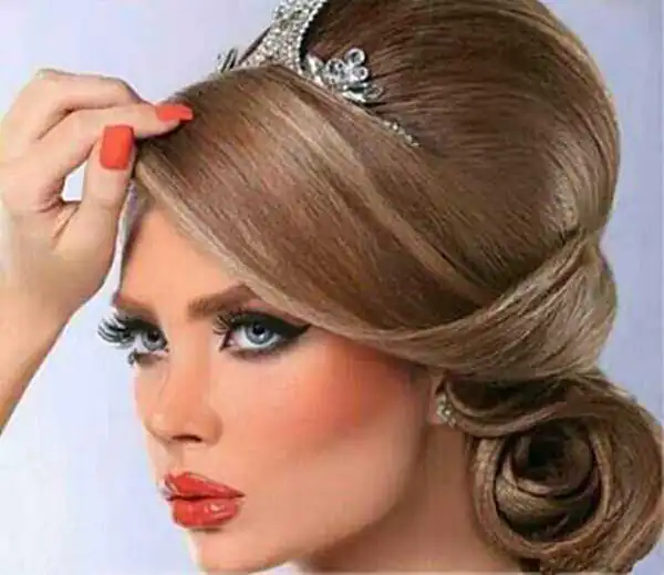 مدل عروس جدید سبک اروپایی با آرایش مات و تمرکز بر جزئیات ظریف چهره