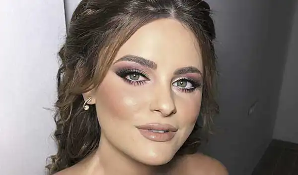 مدل عروس جدید سبک اروپایی با آرایش مات و تمرکز بر جزئیات ظریف چهره