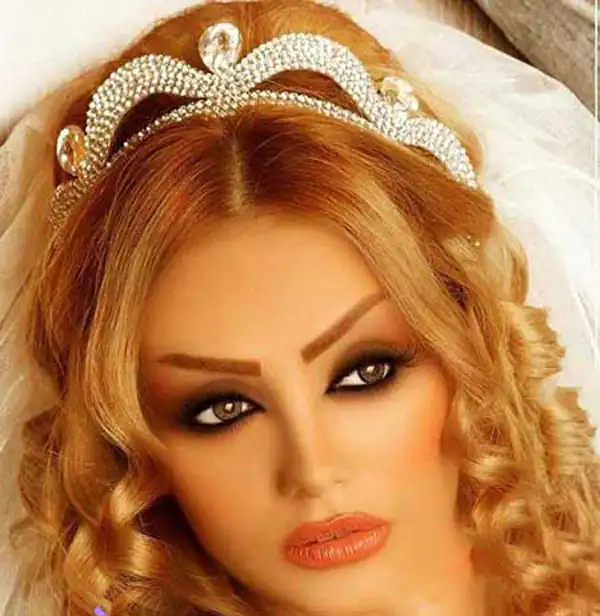 مدل عروس جدید سبک اروپایی با آرایش مات و تمرکز بر جزئیات ظریف چهره