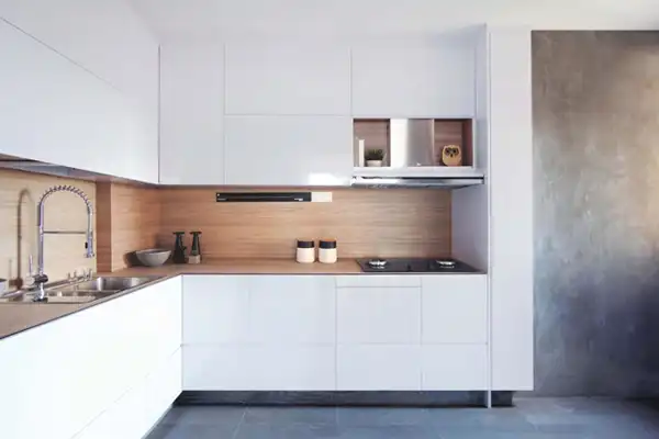 مدل کابینت ساده برای بزرگ نشان دادن فضای آشپزخانه به سبک مدرن و کلاسیک