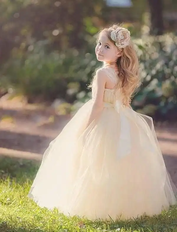 مدل لباس عروس بچه گانه + زیباترین و جدیدترین طرح ها و رنگ ها
