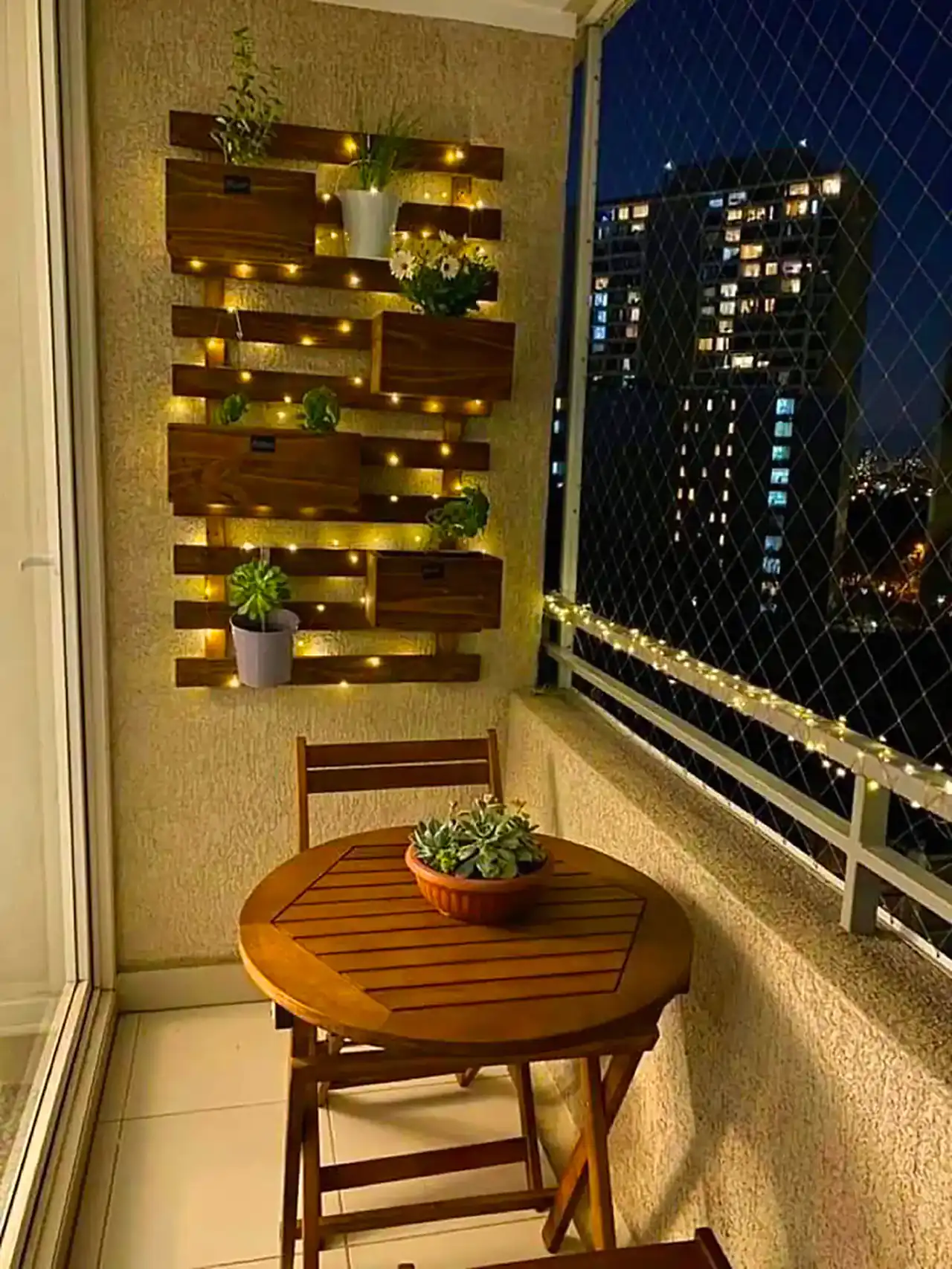 دیزاین بالکن + زیباترین مدل های دیزاین بالکن با طراحی فوق العاده به سبک خارجی ها