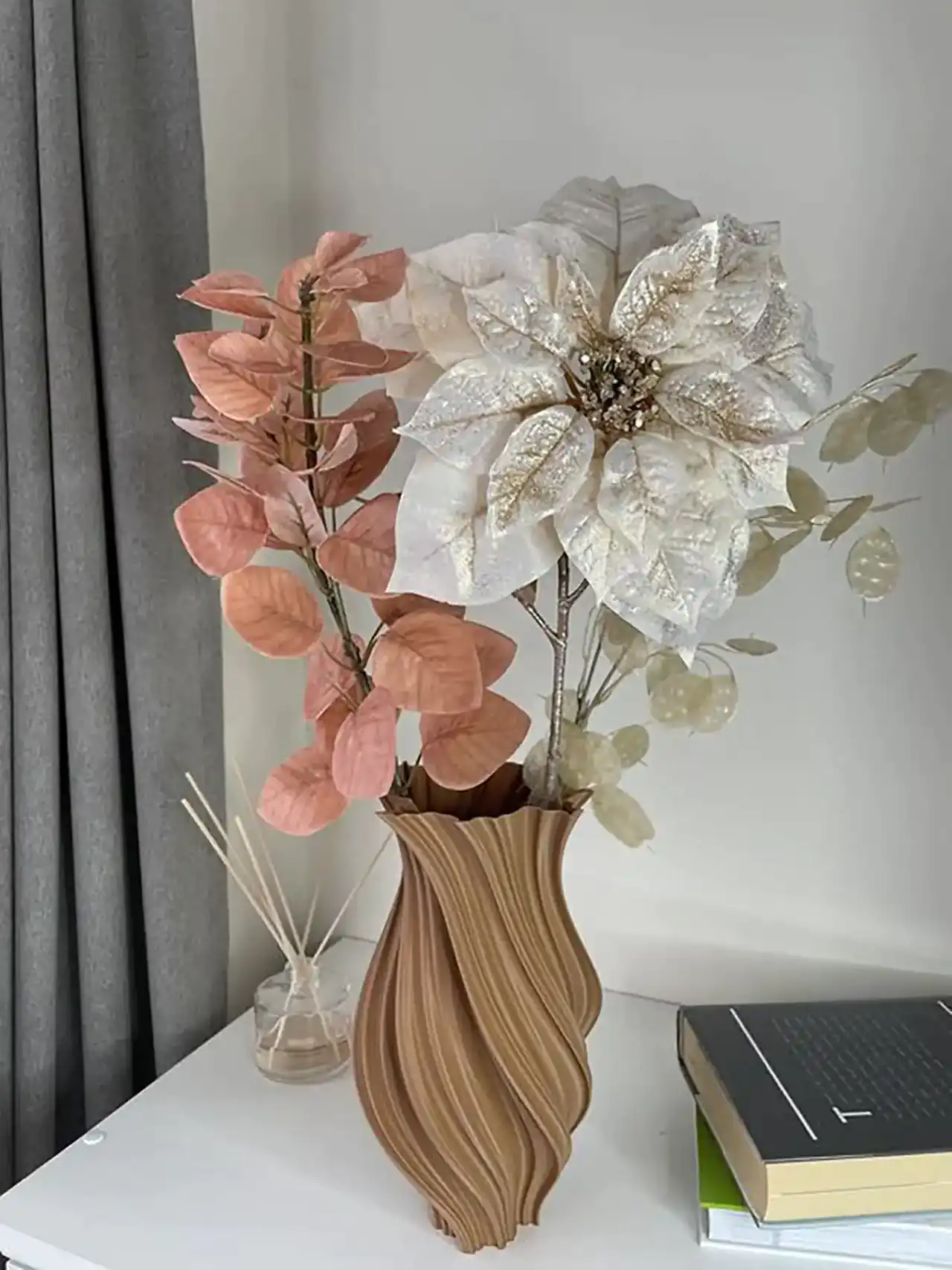 مدل گلدان برای پذیرایی + هر گلدانی رو تو پذیرایی نباید گذاشت