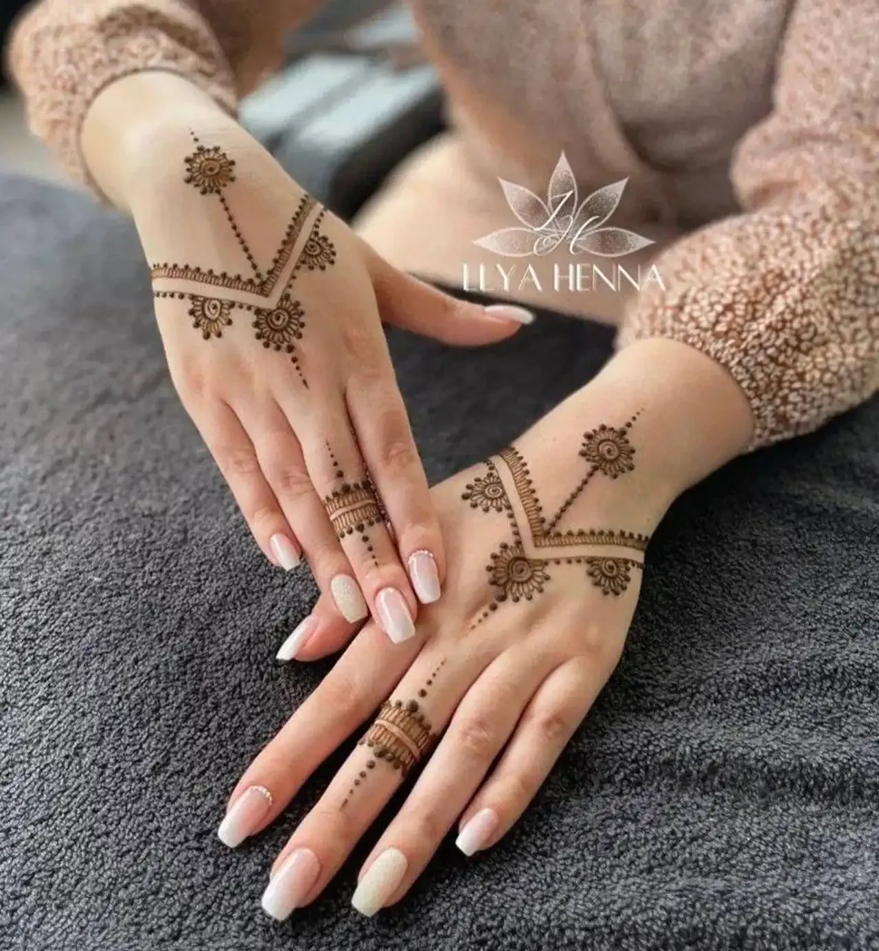 مدل حنا دخترانه + زیباترین مدل های حنا دخترانه برای دست بسیار شیک و لاکچری