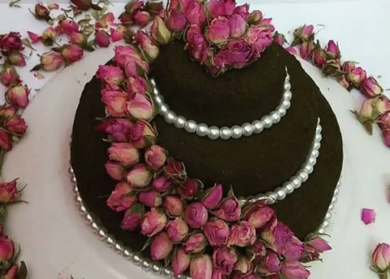 مدل حنا تزیین شده + ایده های جالب برای تزیین حنا در ظرف برای مراسم