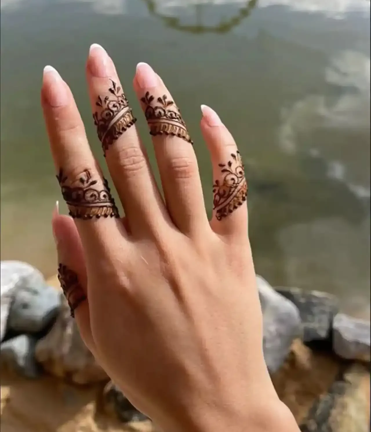 مدل حنا دست + زیباترین مدل های حنا دست پشت و رو بسیار زیبا و خوش طرح