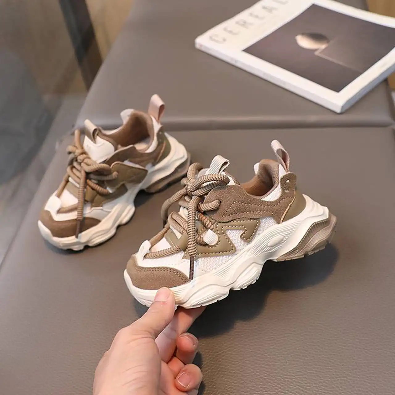 کتونی جدید بچه گانه + مدل های خفن از کتونی های اسپرت دخترانه و پسرانه مد سال