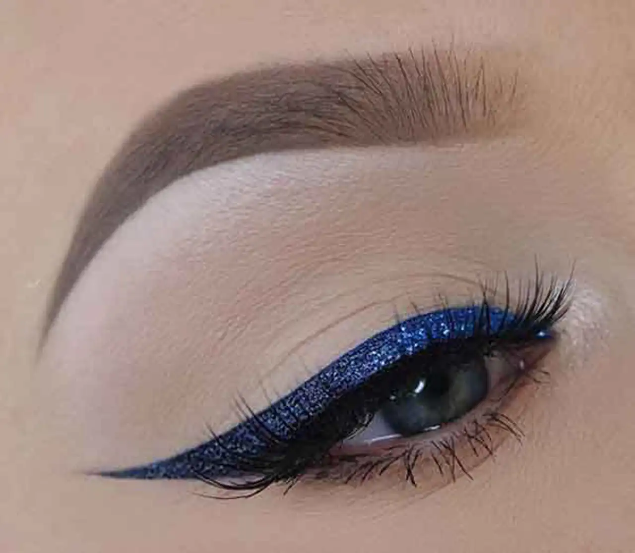 مدل خط چشم اسپرت + نمونه های جدید از خط چشم اسپرت زنانه و دخترانه