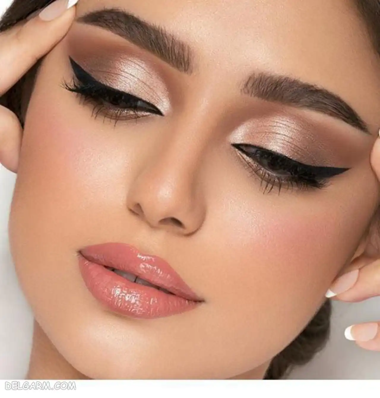 مدل خط چشم اسپرت + نمونه های جدید از خط چشم اسپرت زنانه و دخترانه