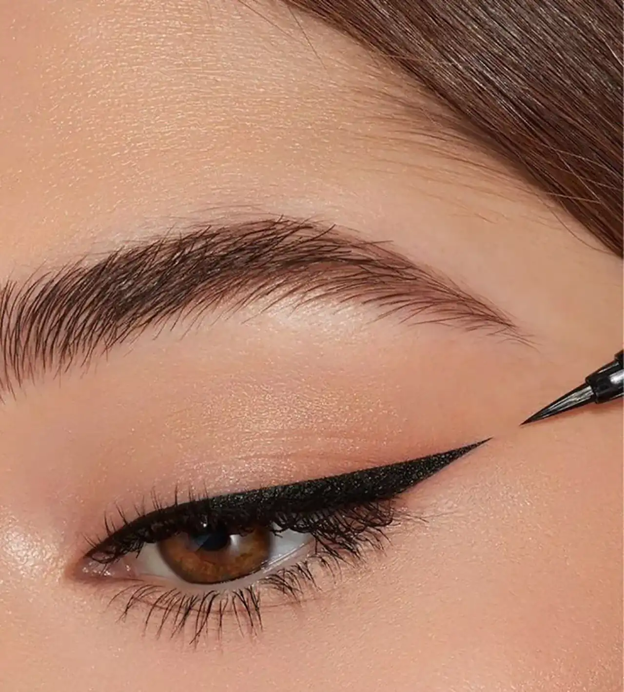 مدل خط چشم اسپرت + نمونه های جدید از خط چشم اسپرت زنانه و دخترانه