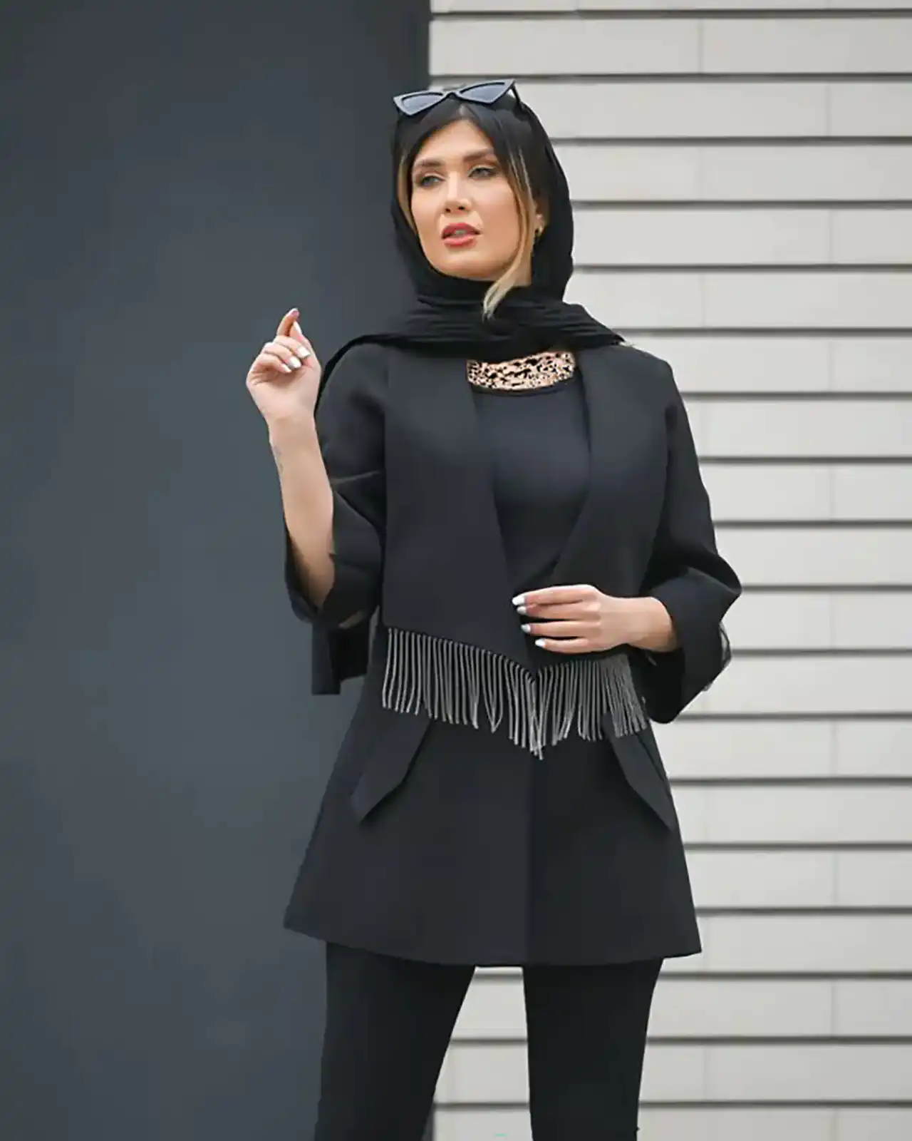 مدل مانتو مشکی + محبوب ترین نمونه های مدل مانتو مشکی ترند امسال