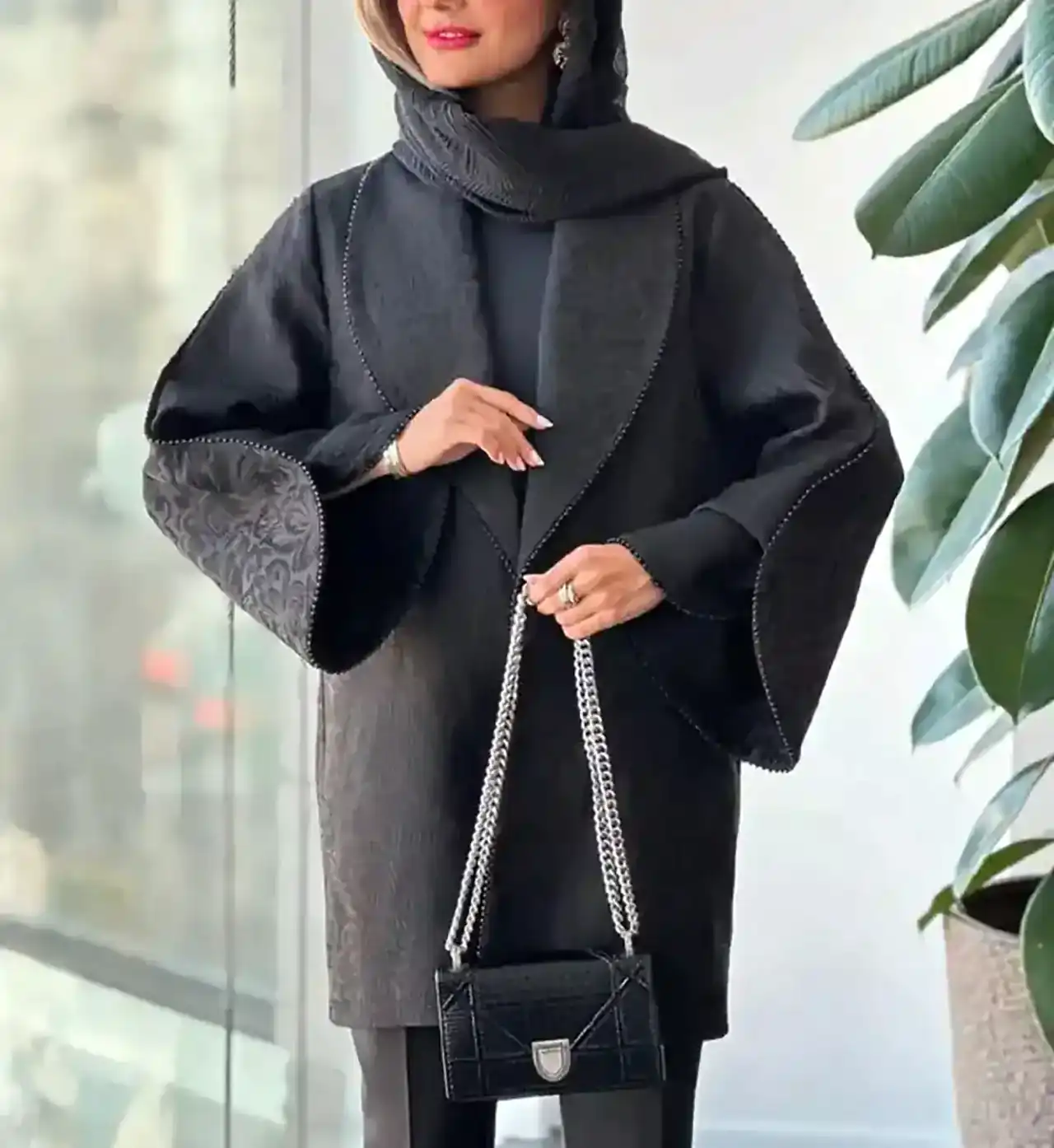 مدل مانتو مشکی + محبوب ترین نمونه های مدل مانتو مشکی ترند امسال