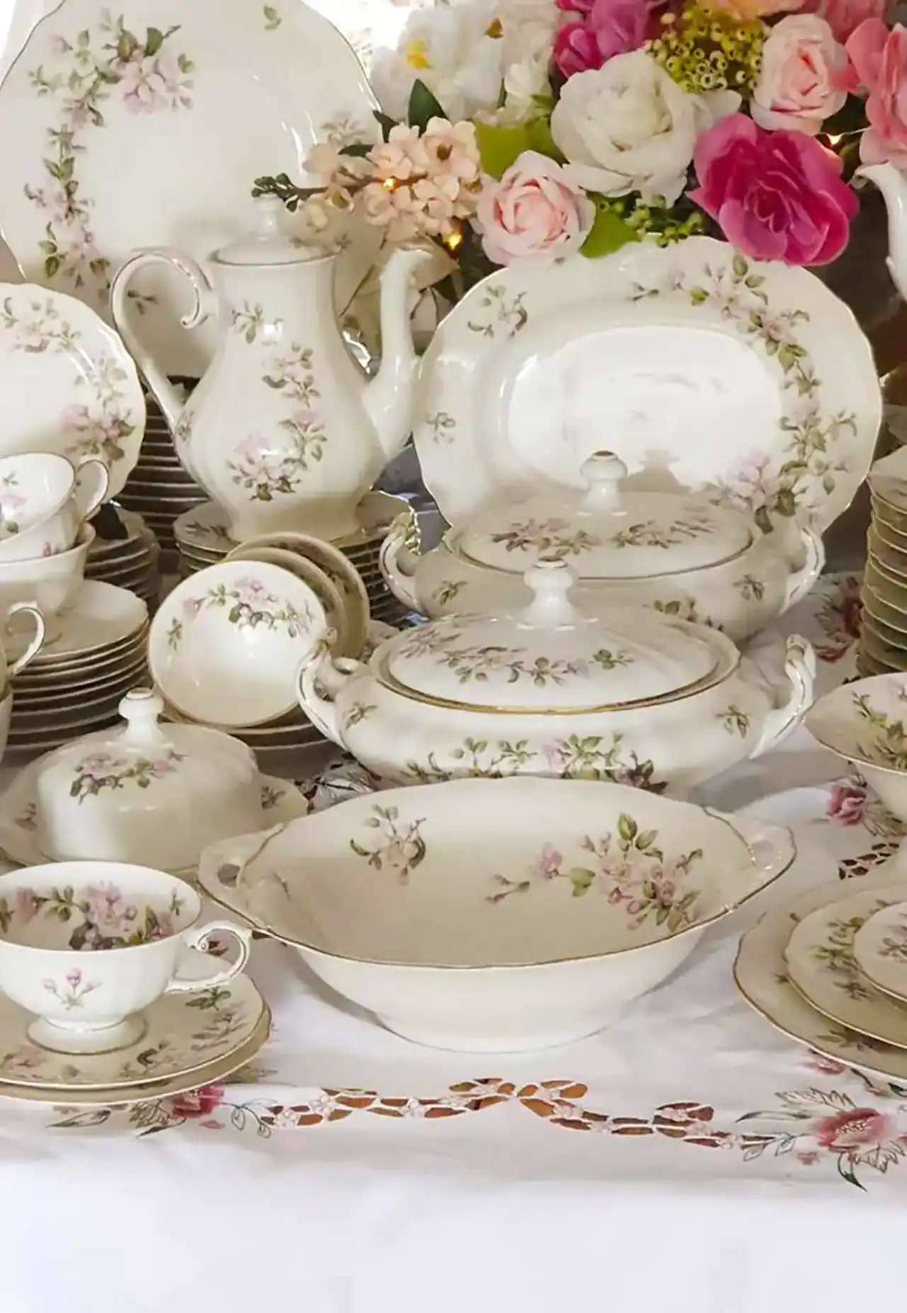 مدل سرویس غذاخوری
