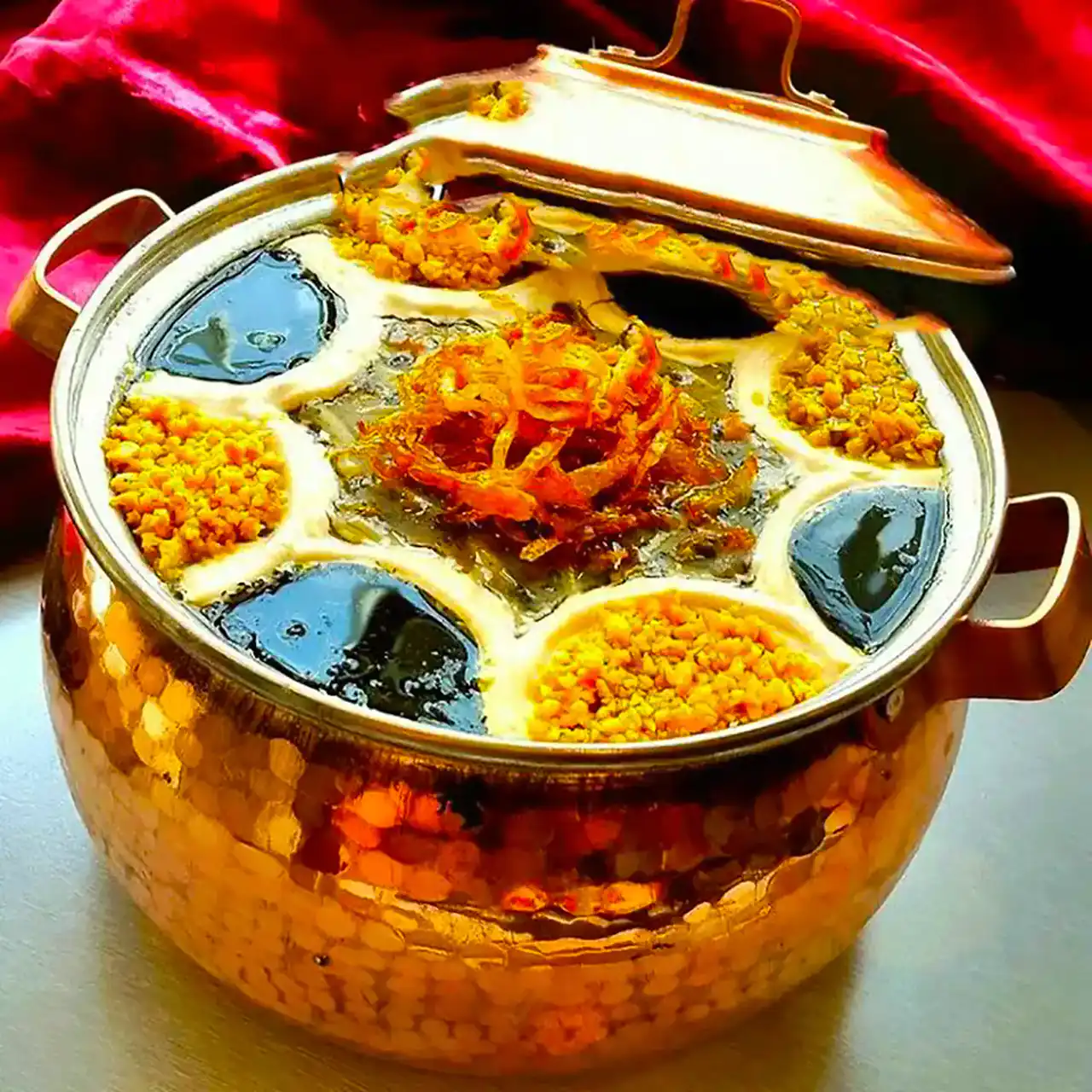 تزیین آش رشته + زیباترین نمونه های تزیین شده آش رشته سال 1404