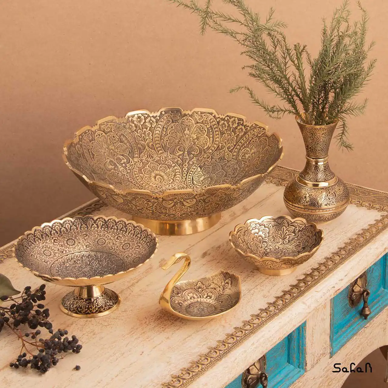 ظروف برنجی پذیرایی + جدیدترین مدل های ظروف برنجی پذیرایی برای مهمانی ها