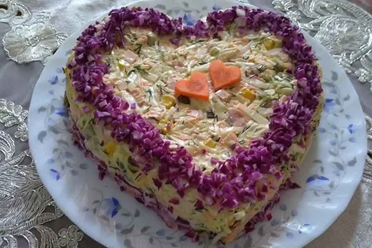 مدل سالاد مجلسی + ایده های بسیار خلاقانه برای تزیین کردن سالاد کاهو و فصل