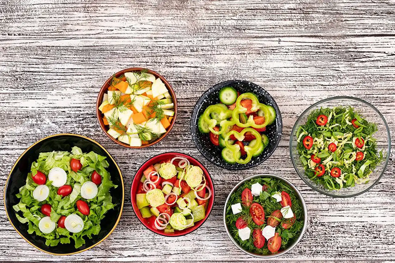 مدل سالاد مجلسی + ایده های بسیار خلاقانه برای تزیین کردن سالاد کاهو و فصل