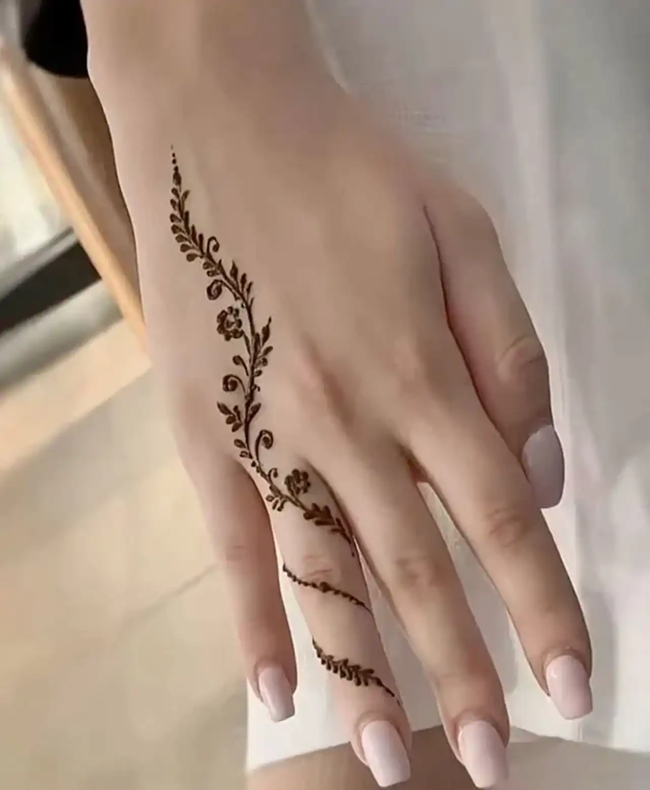 عکس مدل حنا + 15 تا از بهترین مدل های ساده و شیک را اینجا ببینید