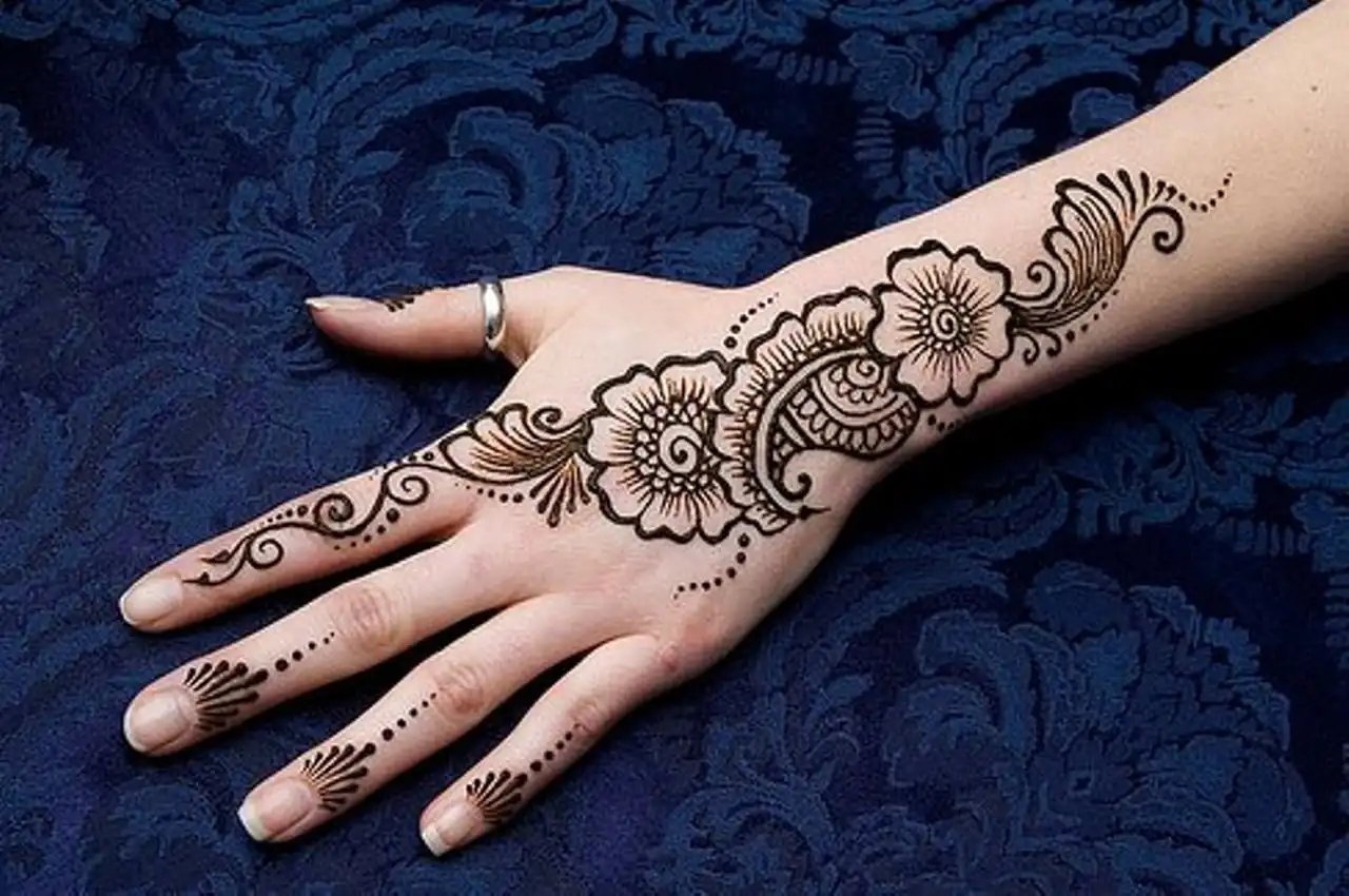 عکس مدل حنا + 15 تا از بهترین مدل های ساده و شیک را اینجا ببینید