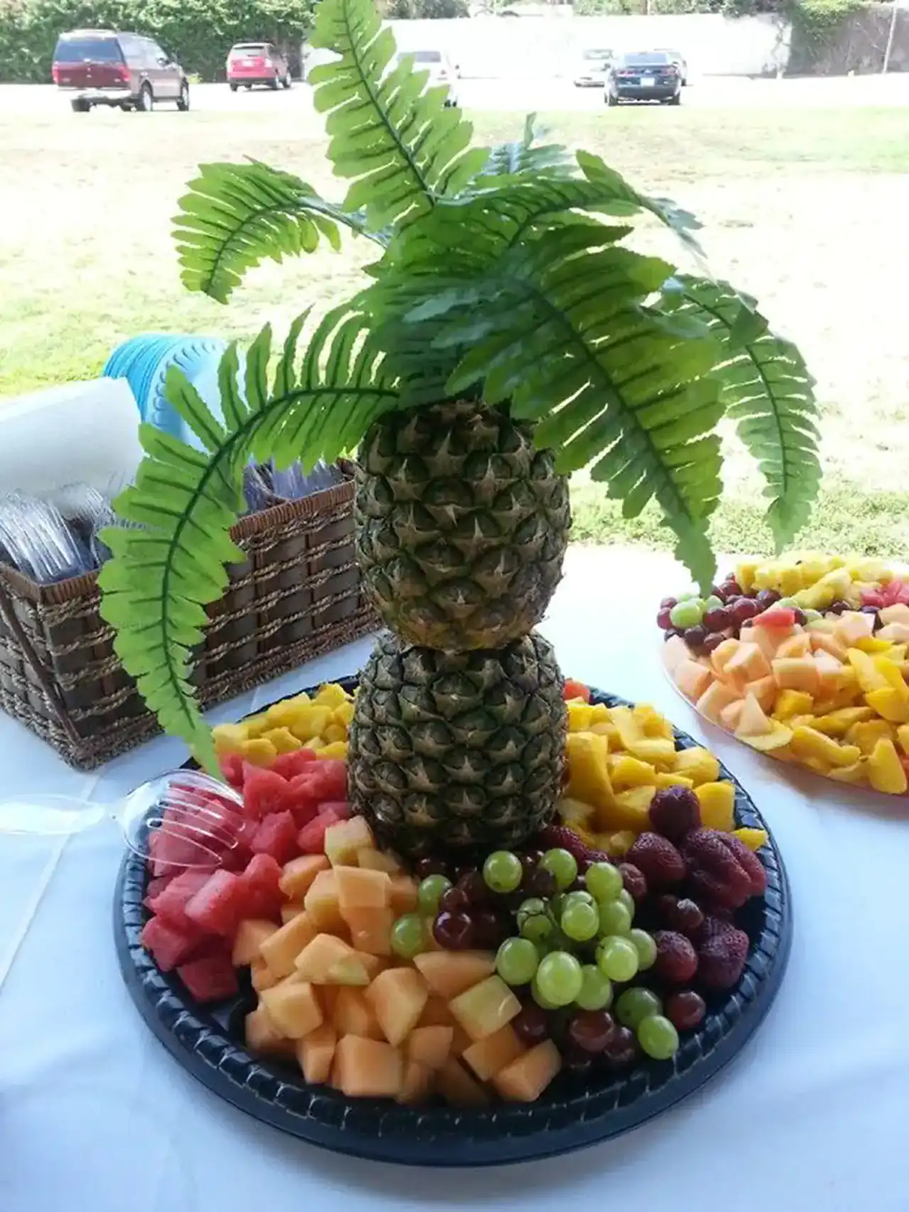 تزیین آناناس شب یلدا + زیباترین دیزاین ها برای تزیین آناناس شب یلدای امسال