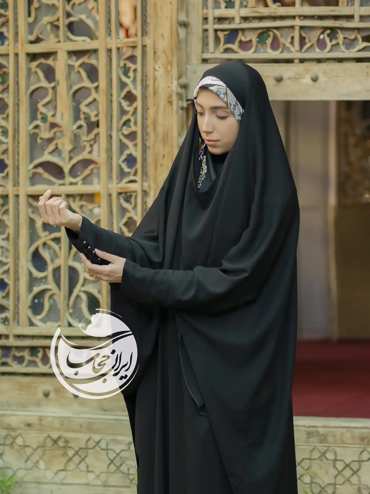 انواع مدل چادر مشکی + زیباترین مدل های چادر مشکی ترند امسال بسیار شیک و لاکچری