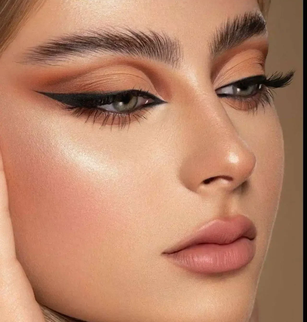 مدل آرایش صورت ملایم مجلسی + زیباترین مدل های آرایش صورت ملایم مجلسی امسال