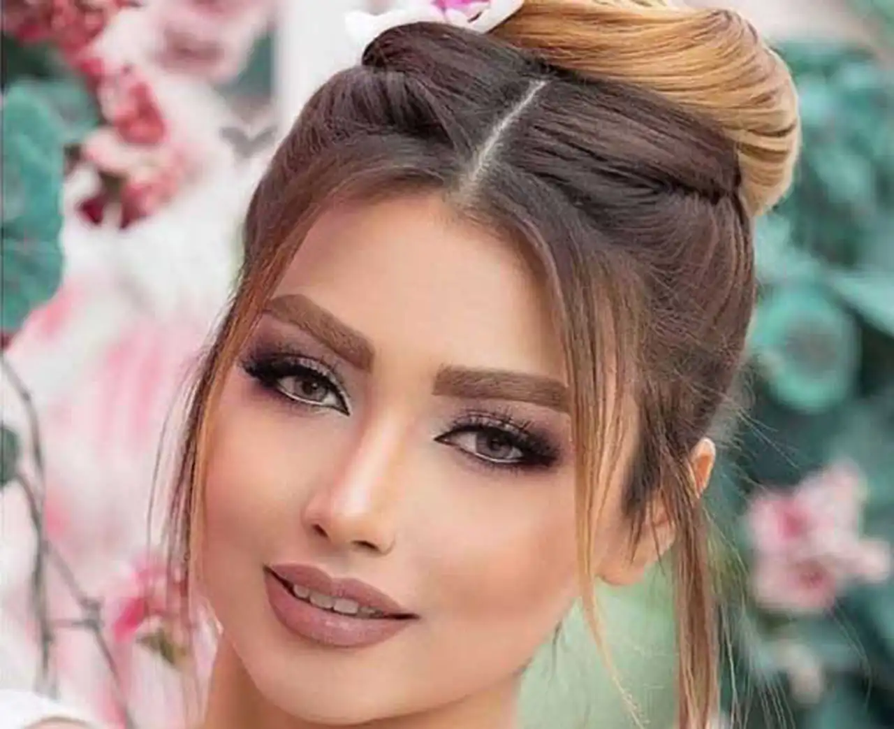 مدل عروس جدید + زیباترین مدل های عروس جدید با میکاپ و لباس فوق العاده