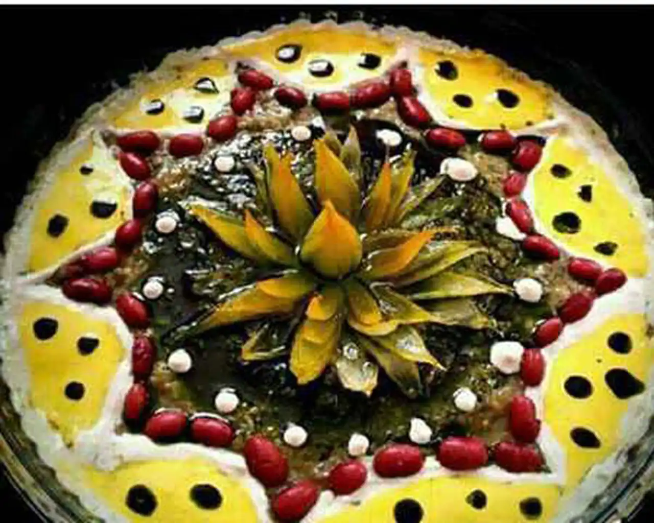 تزیین آش رشته شب یلدا + زیباترین دیزاین ها برای تزیین آش رشته شب یلدای امسال