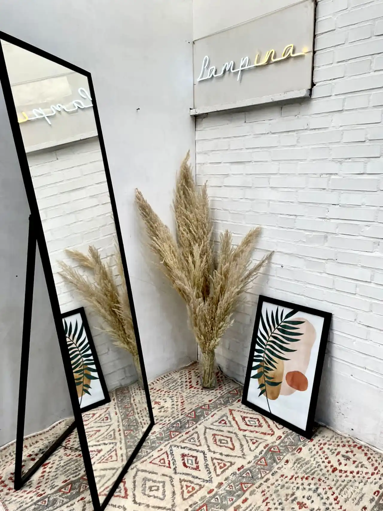آینه قدی پایه دار زیبا + به روزترین و خاص ترین مدل های آینه قدی مناسب برای پذیرایی و اتاق خواب