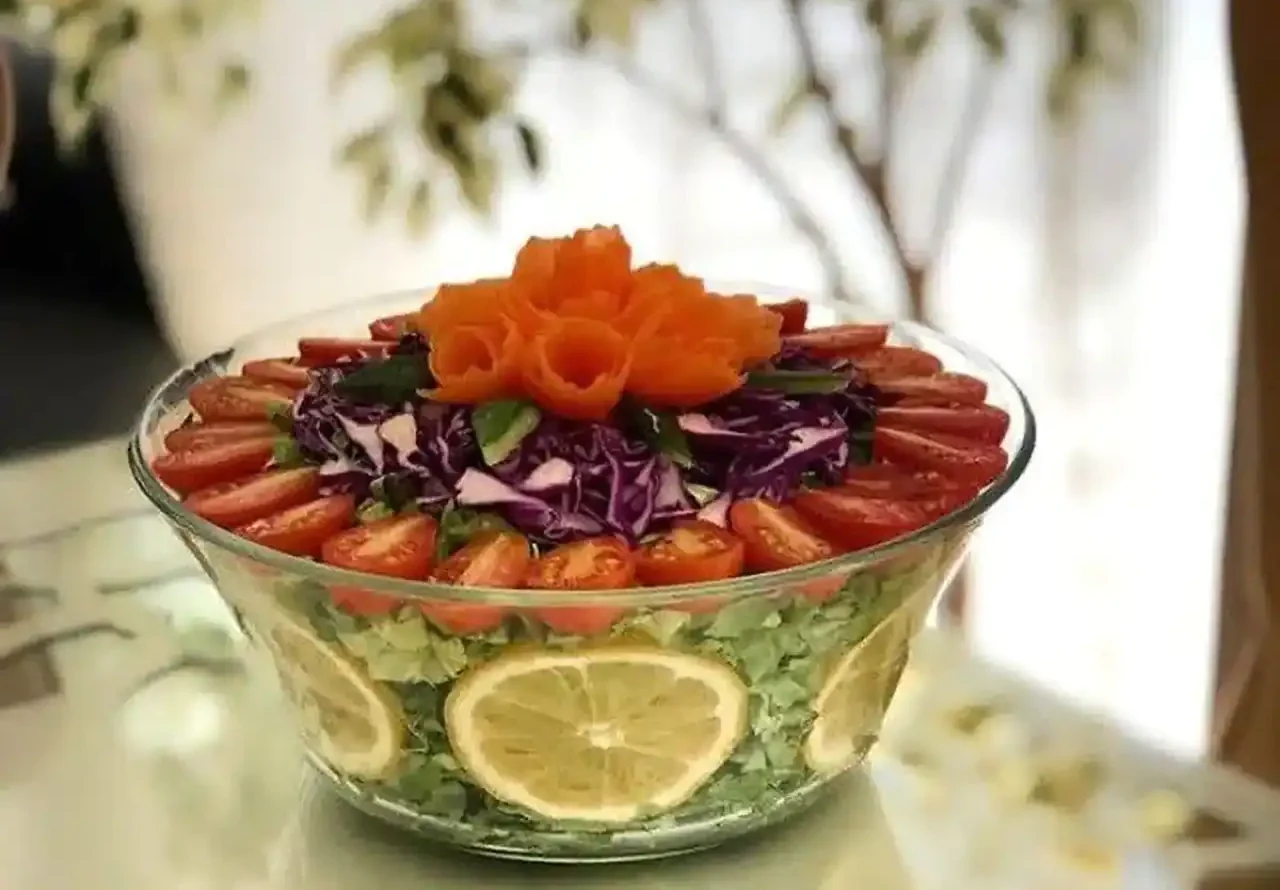 چند مدل سالاد + زیباترین مدل های سالاد مجلسی ترند امسال با تزیین فوق العاده