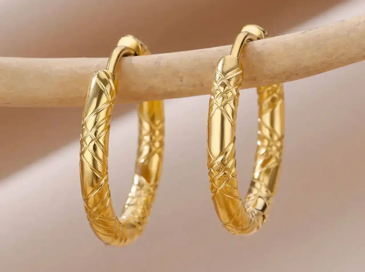 مدل گوشواره حلقه ای طلا + زیباترین مدل های گوشواره حلقه ای طلا ترند امسال