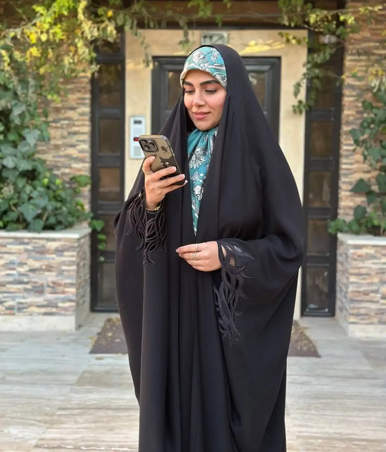 مدل حجاب با چادر + زیباترین مدل های حجاب با چادر ترند امسال بسیار شکیل