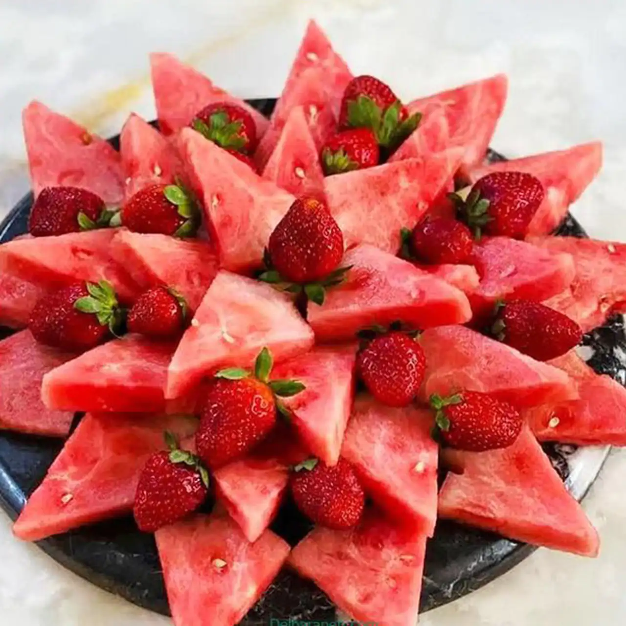 تزیین هندوانه شب یلدا + زیباترین دیزاین ها و تزیین برای هندوانه شب یلدا امسال