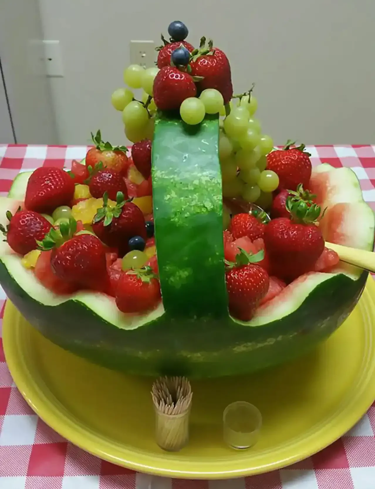 تزیین هندوانه شب یلدا + زیباترین دیزاین ها و تزیین برای هندوانه شب یلدا امسال