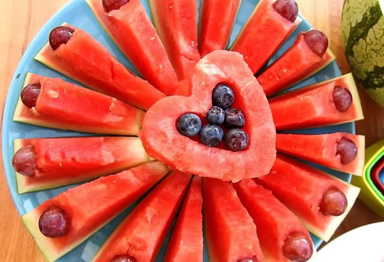تزیین هندوانه شب یلدا + زیباترین دیزاین ها و تزیین برای هندوانه شب یلدا امسال