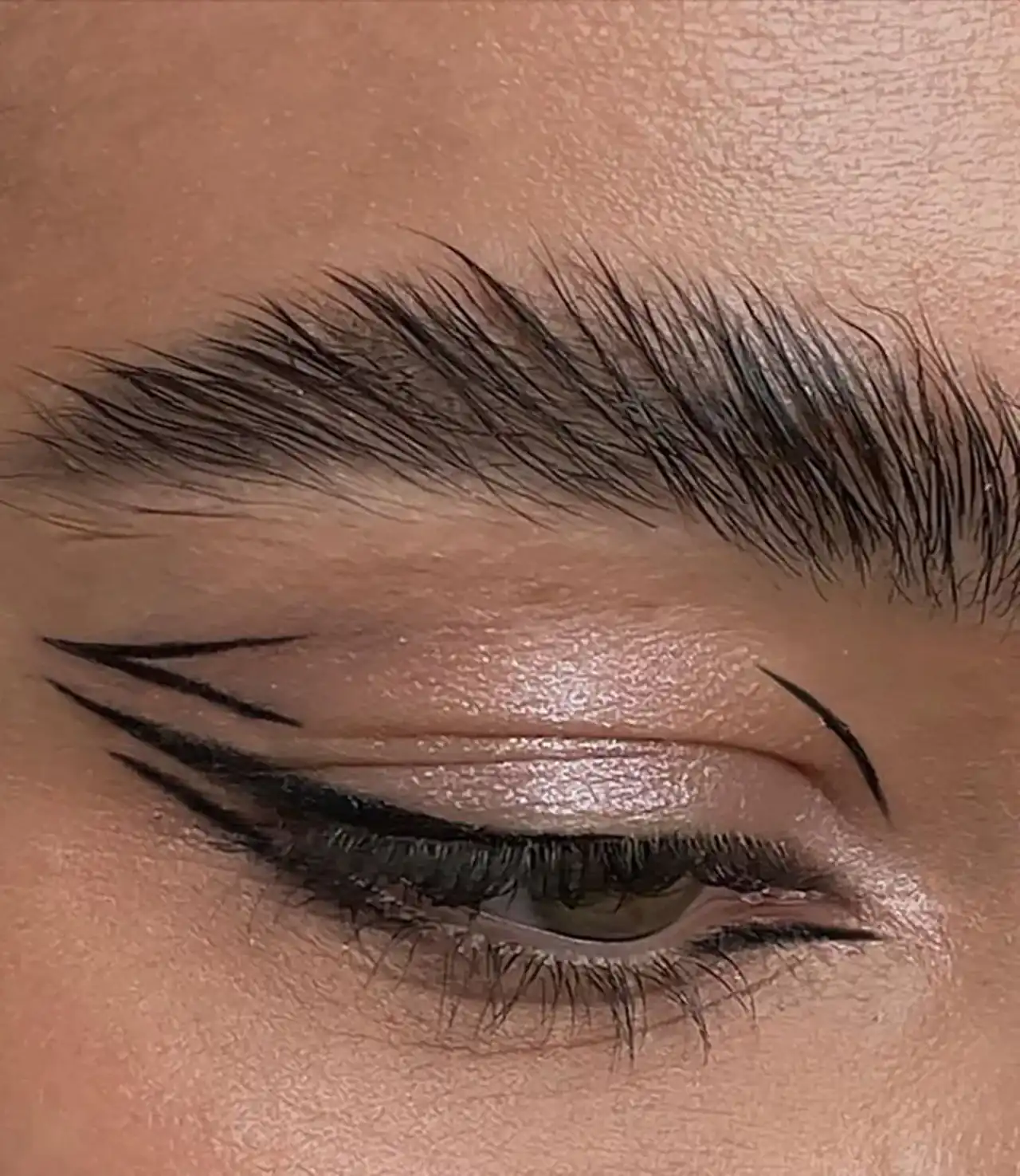 مدل خط چشم دخترانه + زیباترین مدل های خط چشم دخترانه ترند امسال