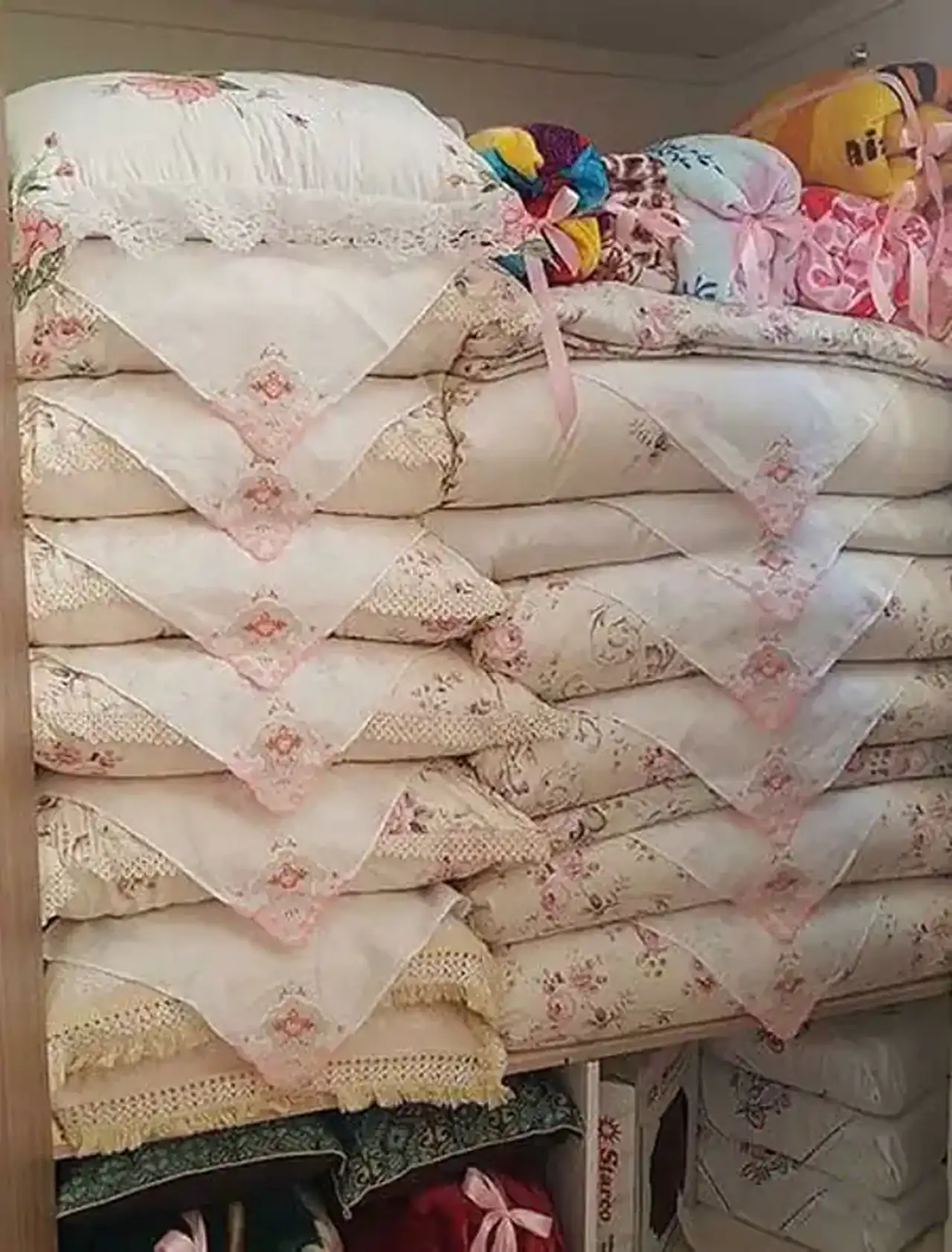 چیدمان کمد دیواری بدون قفسه + زیباترین مدل های چیدمان کمد دیواری بدون قفسه